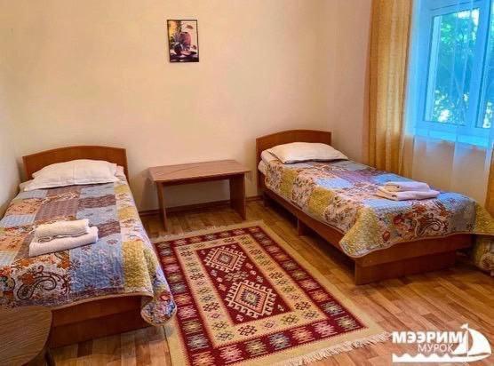 Meerim Murok Бостері Екстер'єр фото